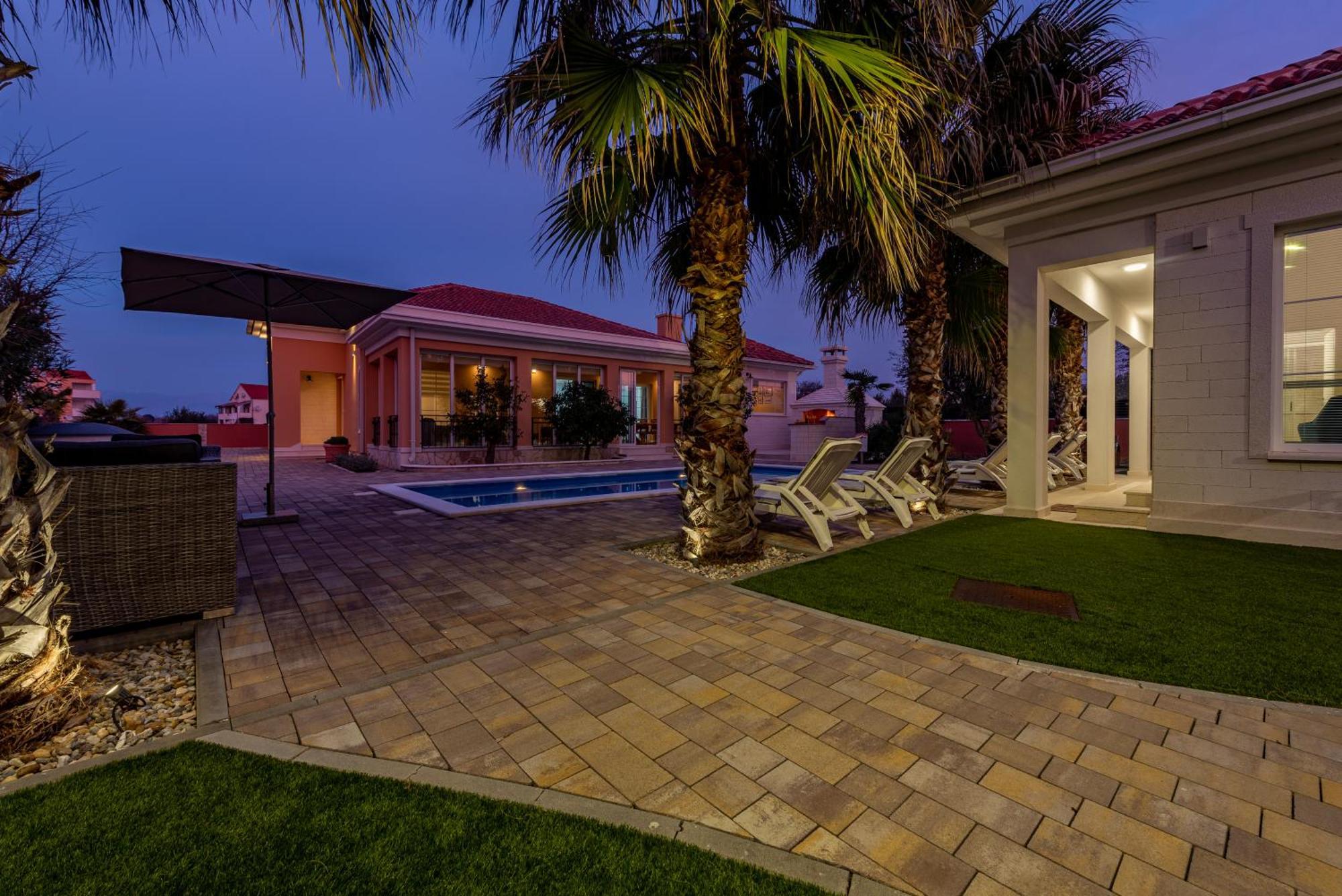 Villa Luxury Agape Palm Tennisplatz *