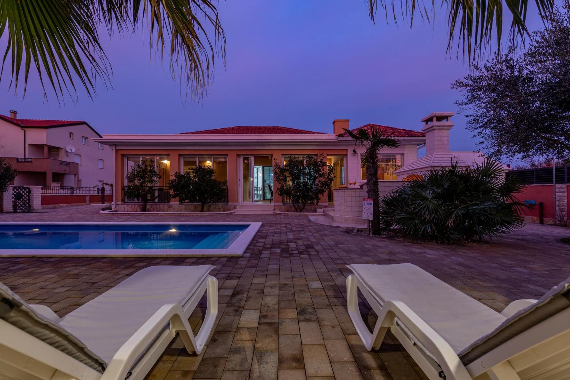 Luxury Agape Palm Tennisplatz Villa Privlaka (Zadar)